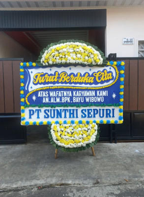 Papan Bunga Duka di Pasir Gintung