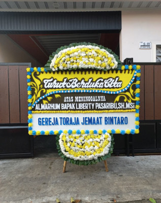 Papan Bunga Duka di Pasir Gintung